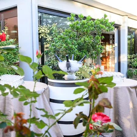 Hotel Ristorante Gerardo Di Masi 3*